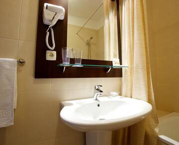 Фото номера Одноместный номер эконом-класса Отель CityClub Hotel г. Тирасполь 2