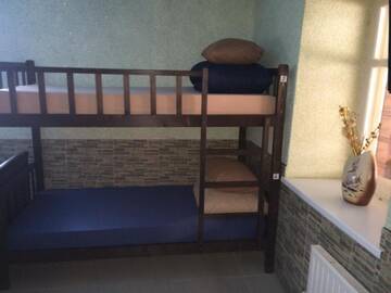 Фото номера Кровать в общем 6-местном номере для мужчин и женщин Хостелы Like Home Hostel г. Тирасполь 3
