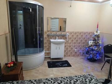 Фото номера Двухместный номер Делюкс с 1 кроватью и душем Хостелы Like Home Hostel г. Тирасполь 3